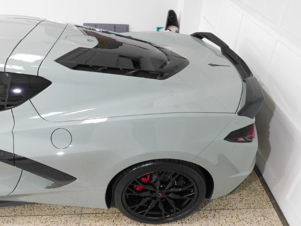 Used 2024 Chevrolet Corvette Stingray Preferred Cpe w/ Z51 Performance Package RWD image 22