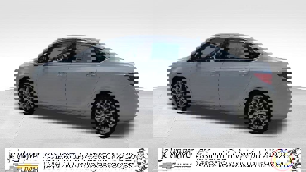 Used 2013 Buick Verano Leather FWD image 4