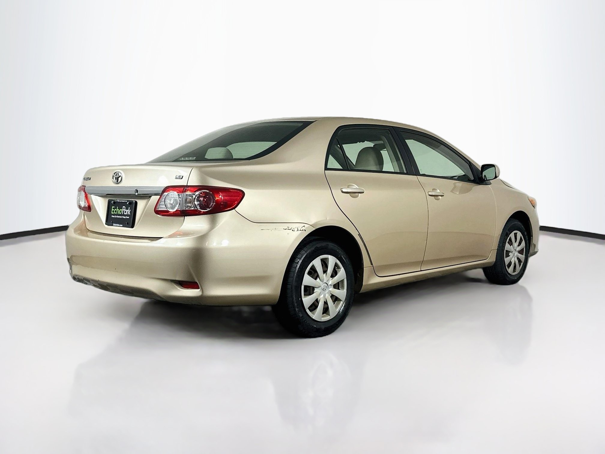 Used 2011 Toyota Corolla LE FWD image 9