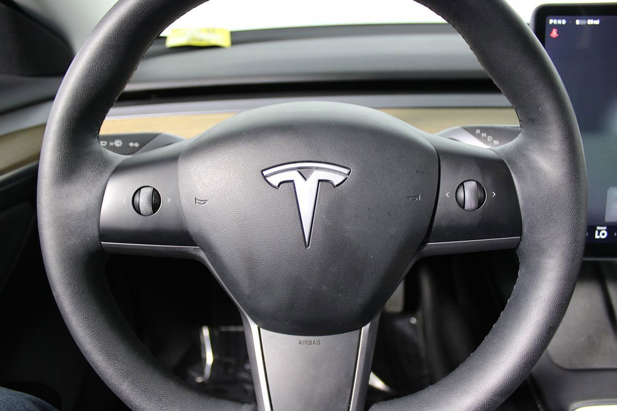 Used 2022 Tesla Model 3 Long Range AWD/4WD image 14
