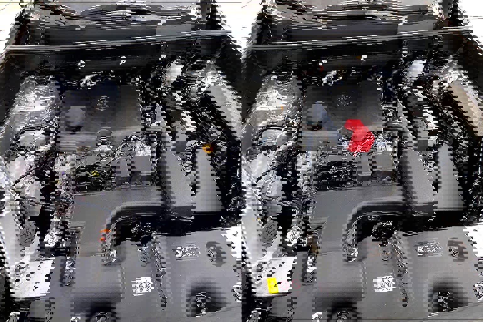 Used 2025 Toyota RAV4 XLE image 33