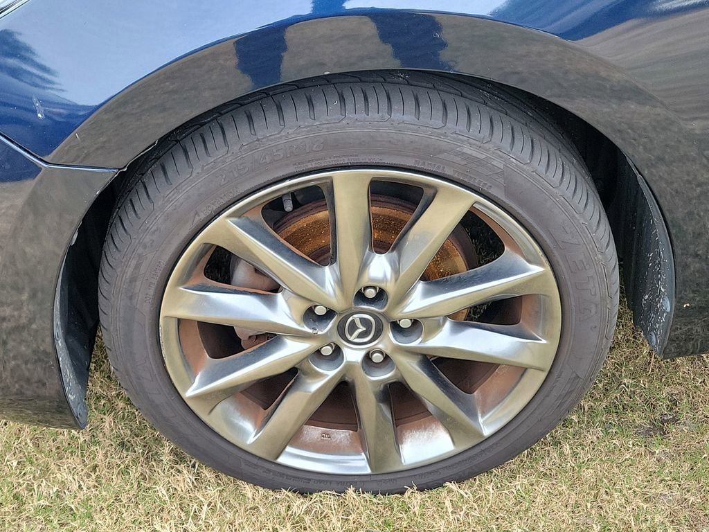 Used 2018 MAZDA MAZDA3 Grand Touring image 9