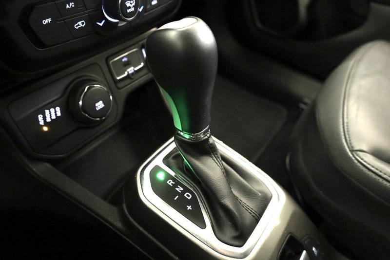 Used 2020 Jeep Renegade Limited image 24