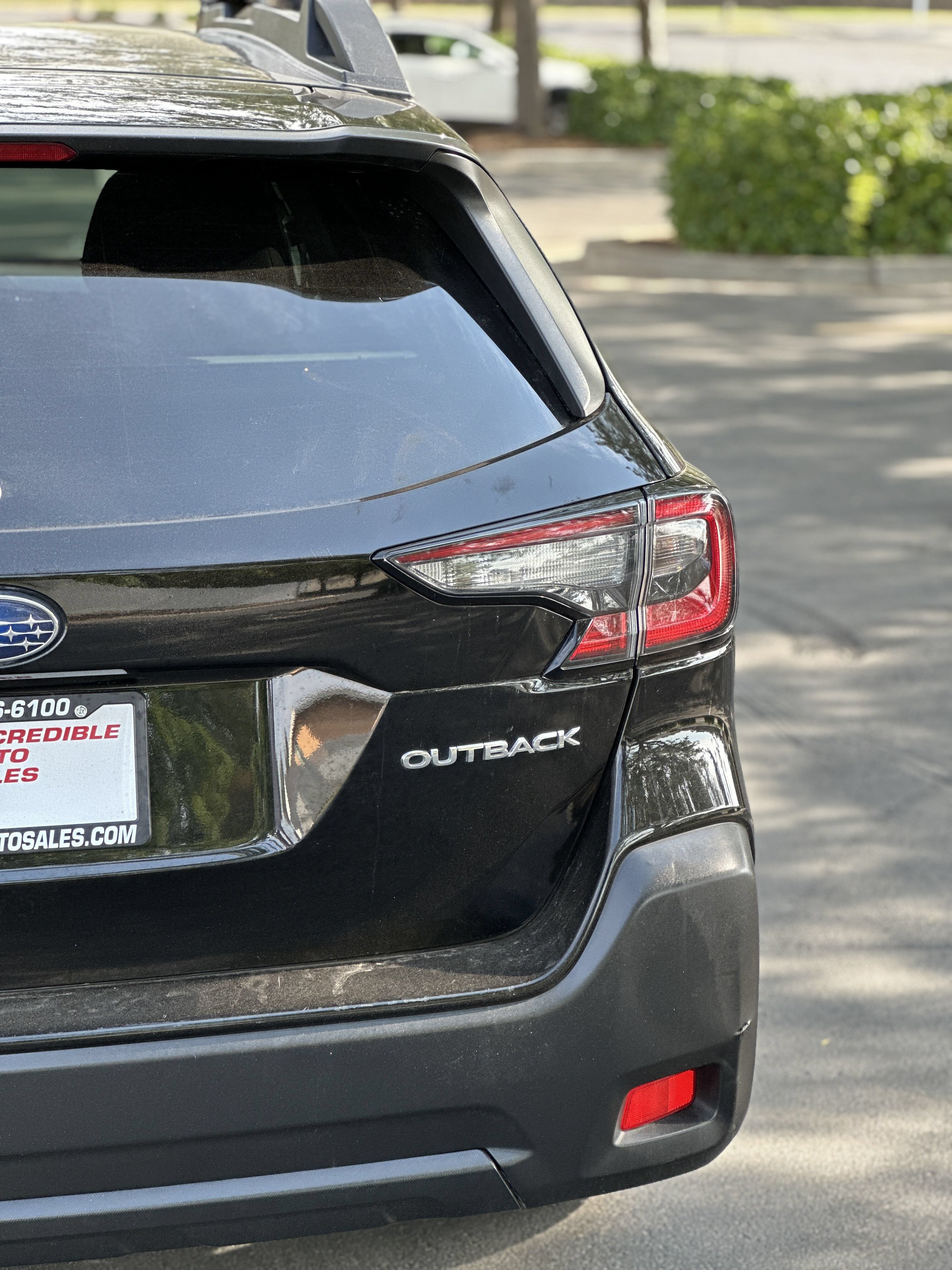Used 2023 Subaru Outback Premium AWD/4WD image 6