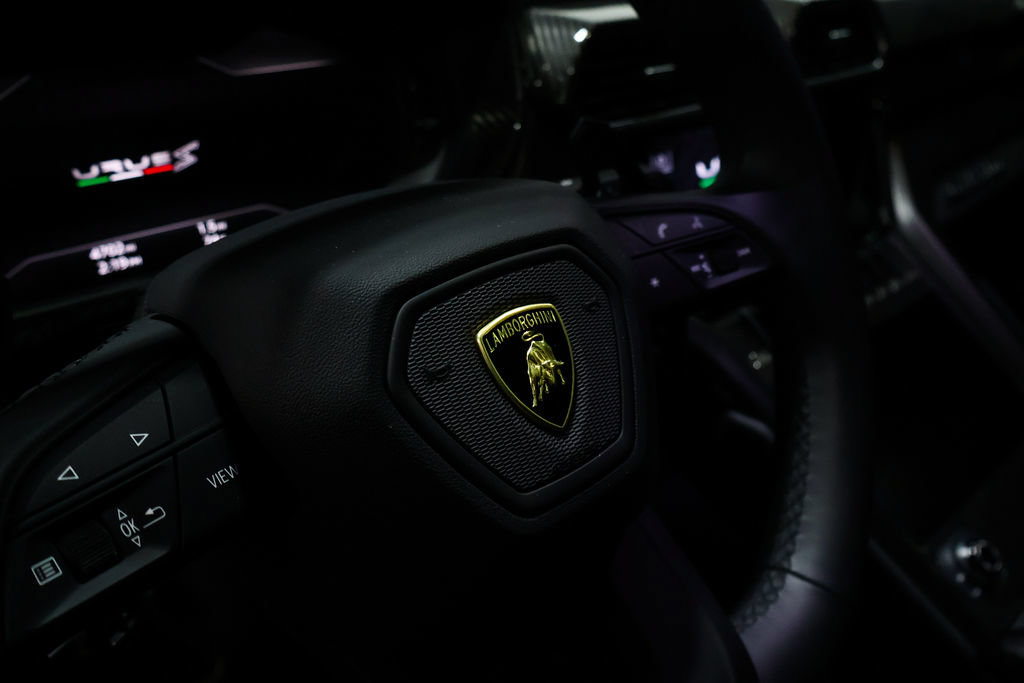 Used 2023 Lamborghini Urus S AWD/4WD image 90