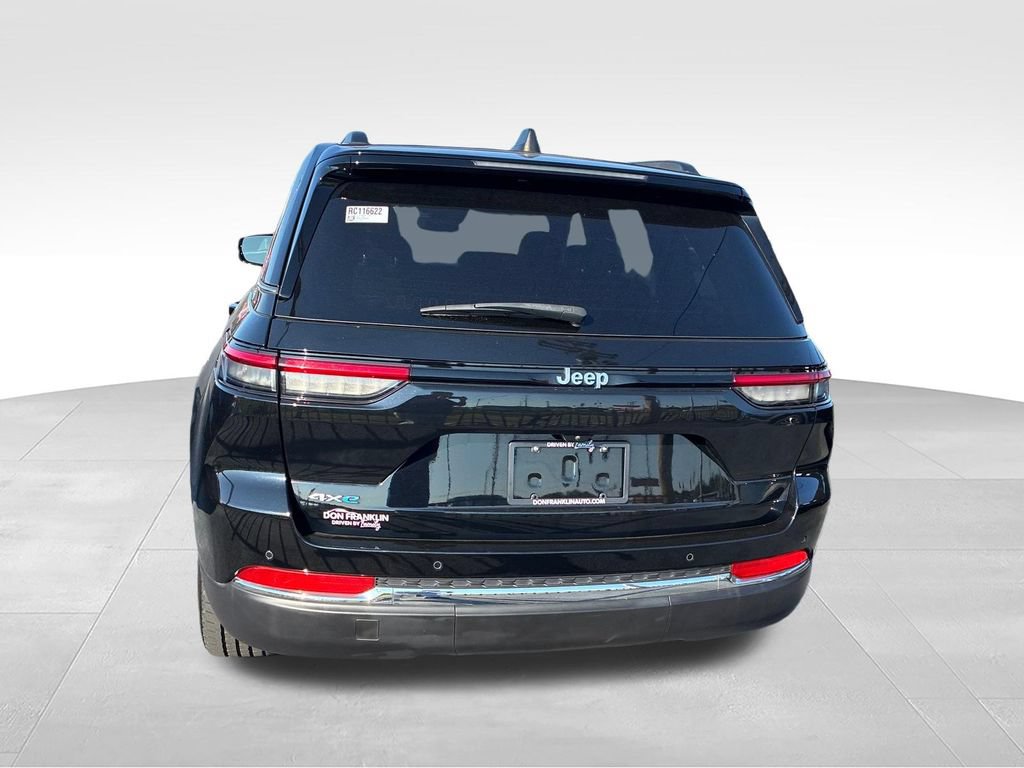 Used 2024 Jeep Grand Cherokee Limited 4xe AWD/4WD image 4