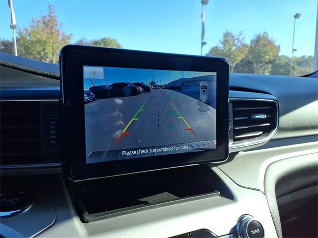 Used 2022 Ford Explorer XLT w/ Equipment Group 202A image 20