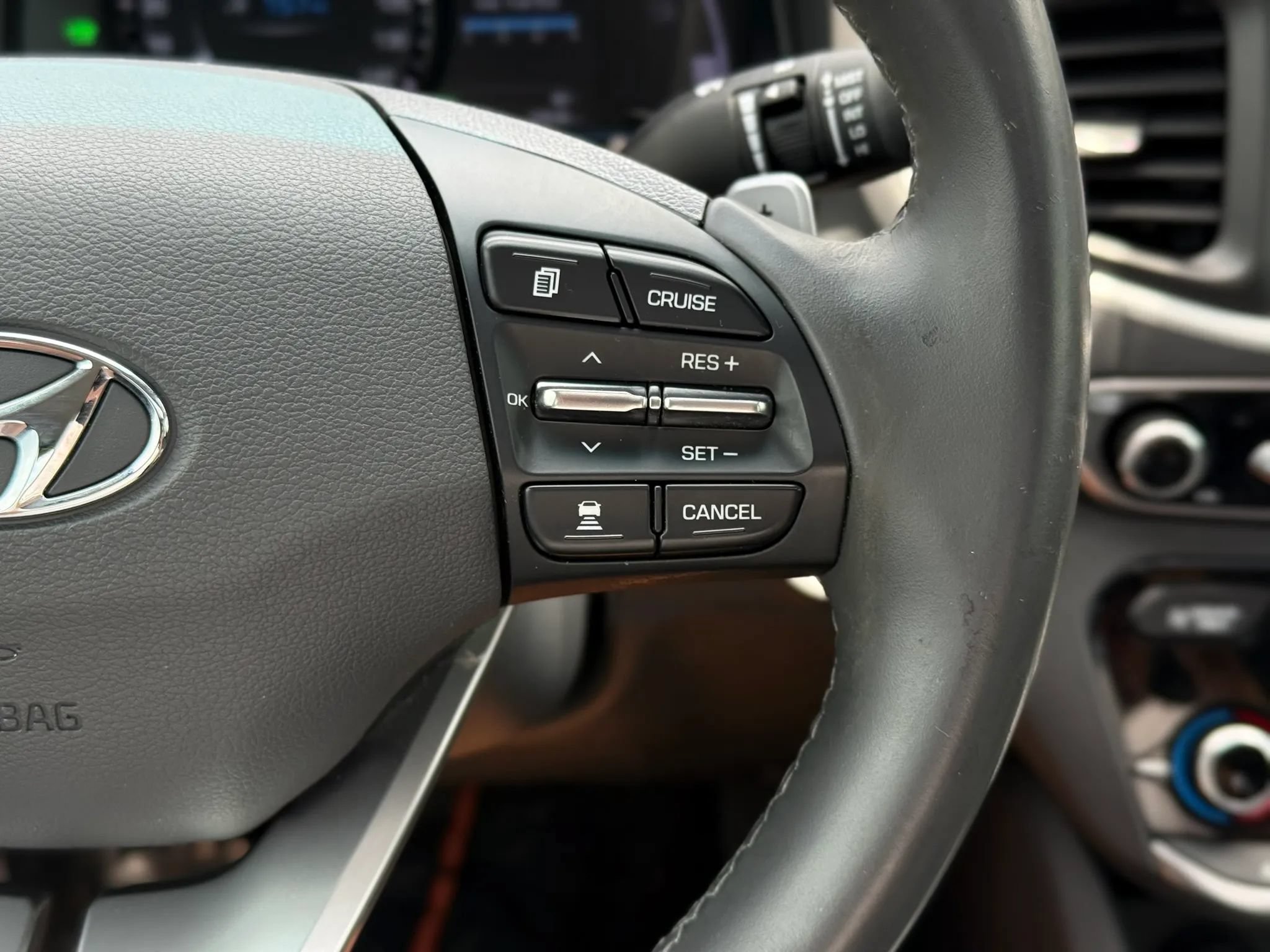 Used 2019 Hyundai Ioniq Limited w/ Ultimate Package 02 FWD image 20