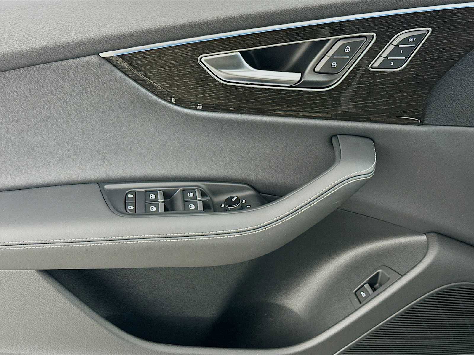 New 2026 Audi Q8 Premium Plus image 17