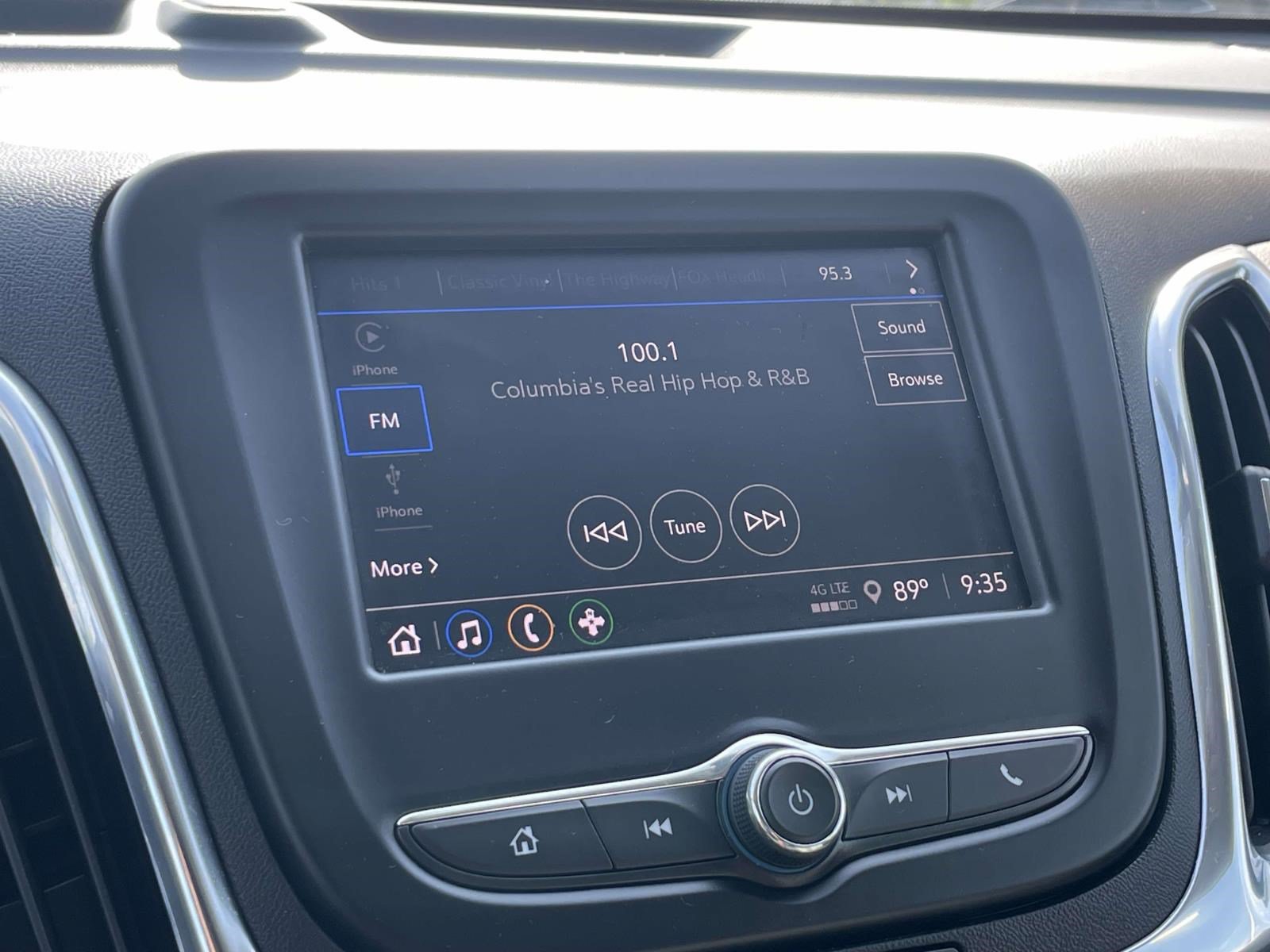 Used 2023 Chevrolet Equinox LT FWD image 27