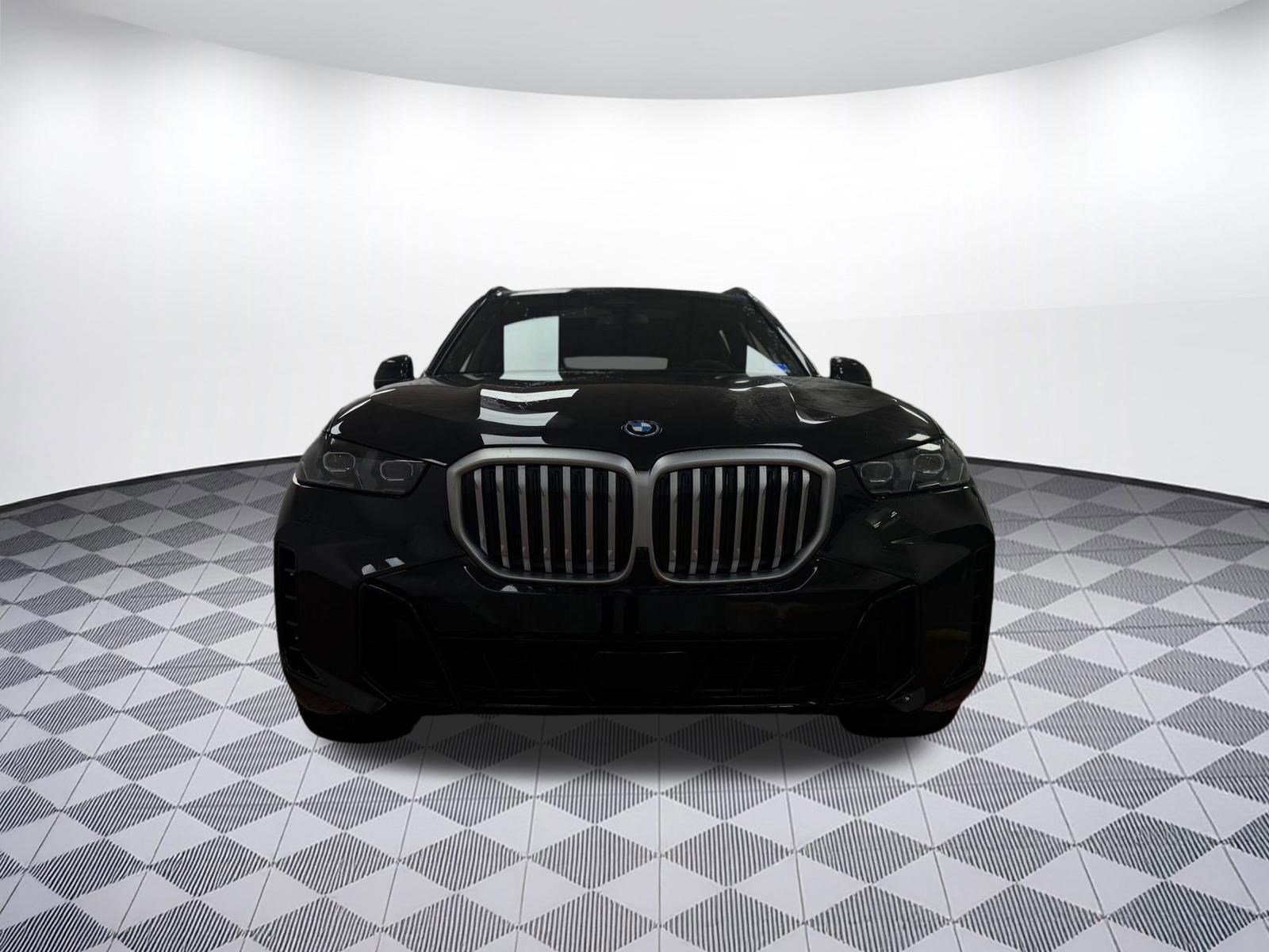 New 2026 BMW X5 xDrive50e w/ M Sport Package image 5