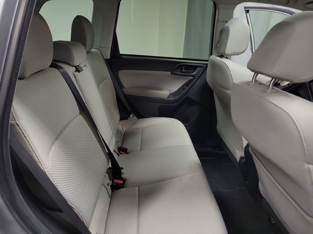 Used 2017 Subaru Forester 2.5i Premium AWD/4WD image 31