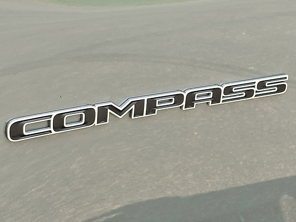 Certified 2023 Jeep Compass Limited AWD/4WD image 30