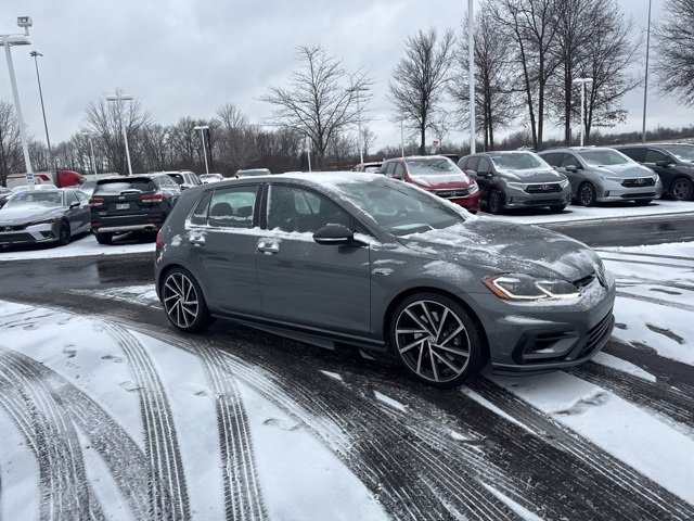 Used 2018 Volkswagen Golf R 4-Door image 9