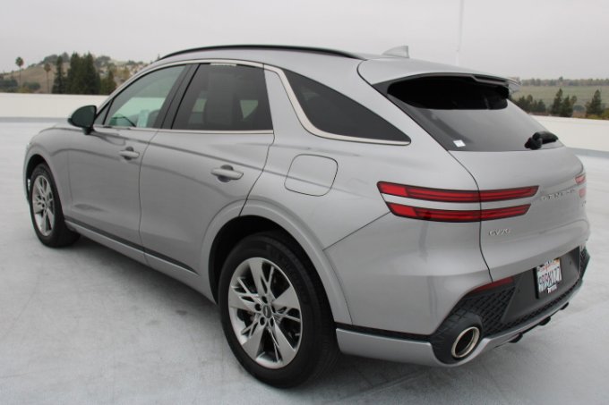 Used 2022 Genesis GV70 3.5T Sport image 5