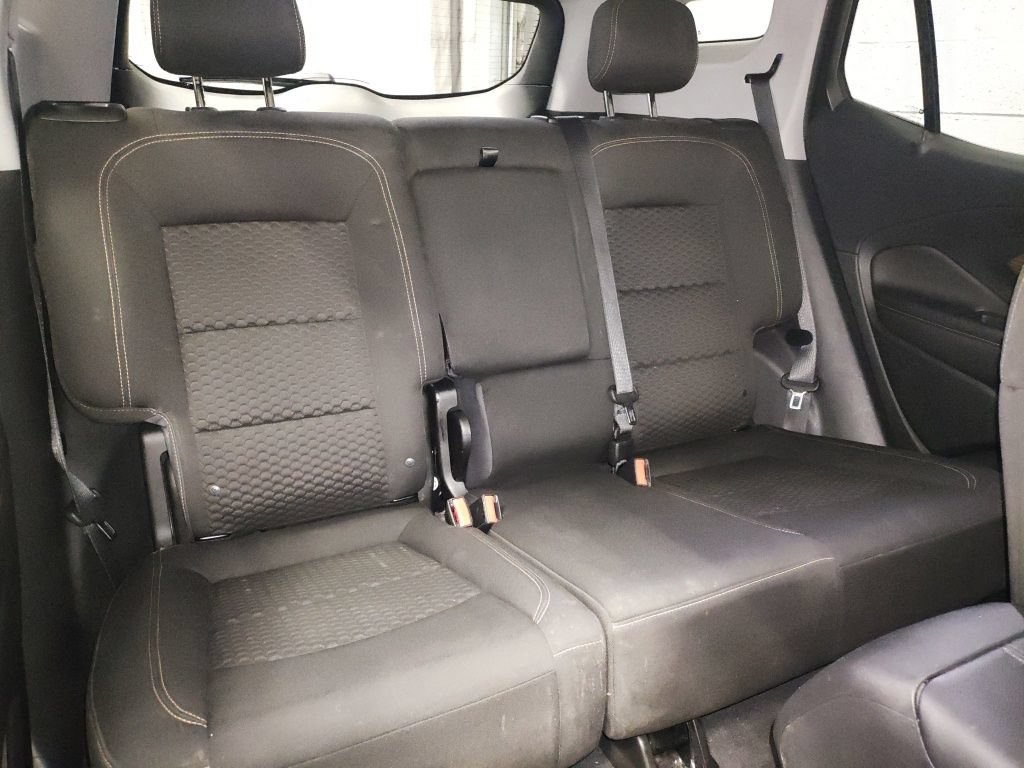 Used 2019 GMC Terrain SLE w/ Driver Convenience Package FWD image 10
