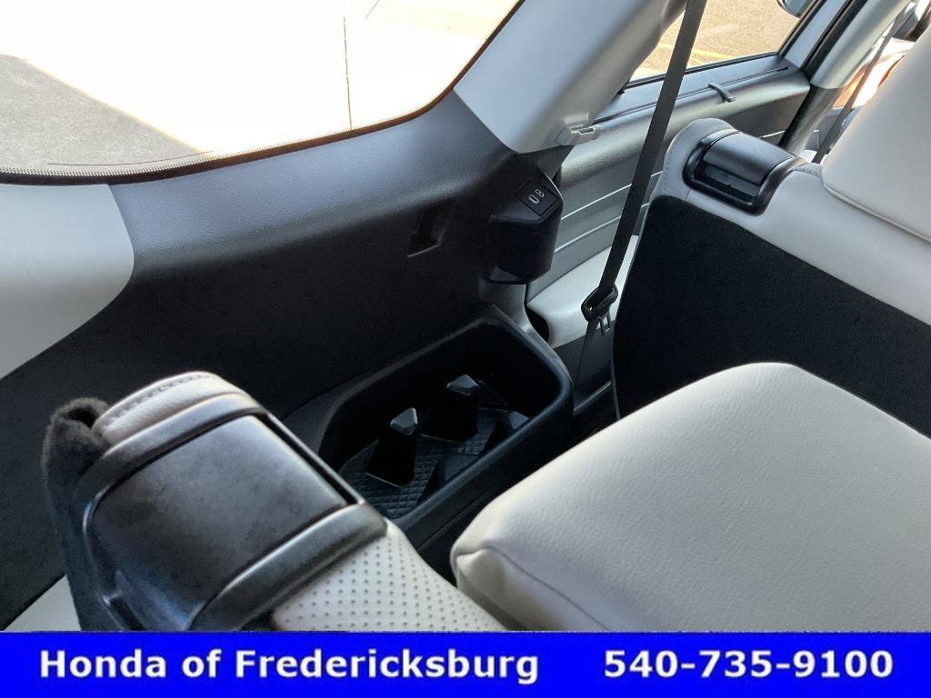 Used 2025 Toyota Grand Highlander AWD image 25