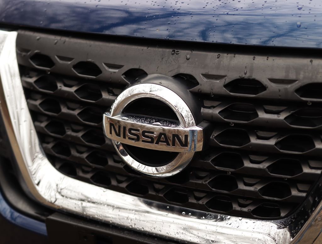 Used 2020 Nissan Kicks SV w/ Exterior Package image 27