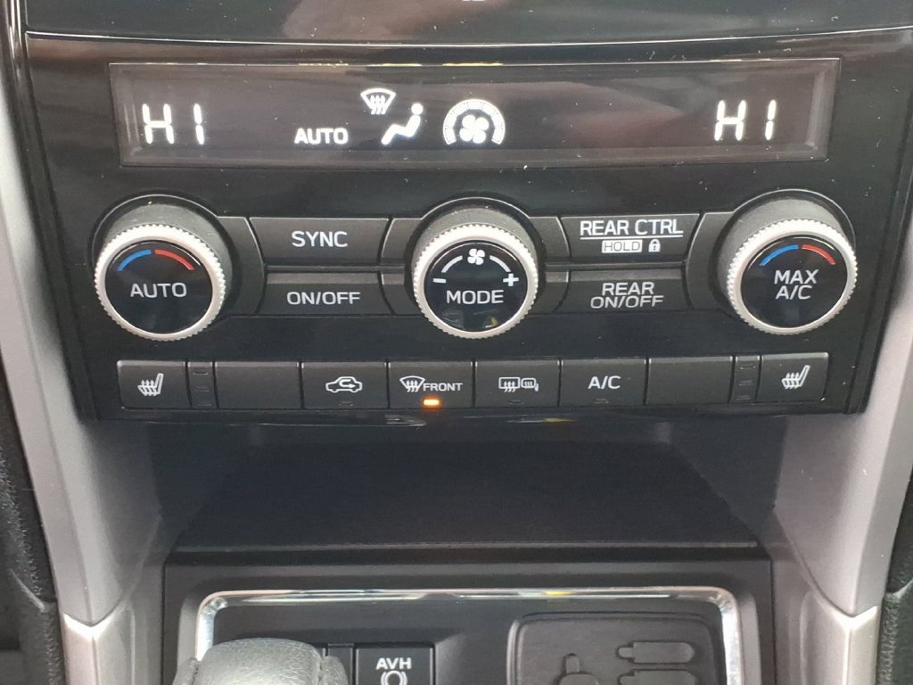 Used 2019 Subaru Ascent Limited AWD/4WD image 10