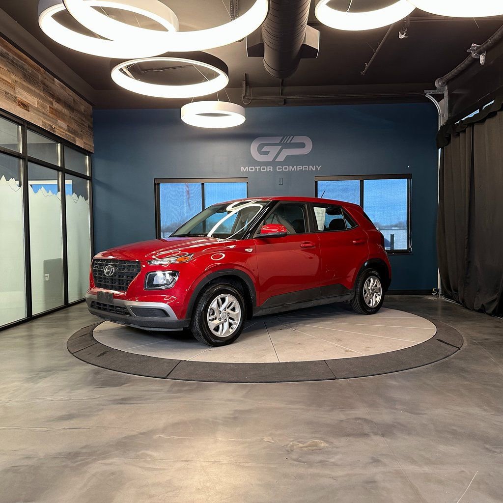Used 2023 Hyundai Venue SE image 7