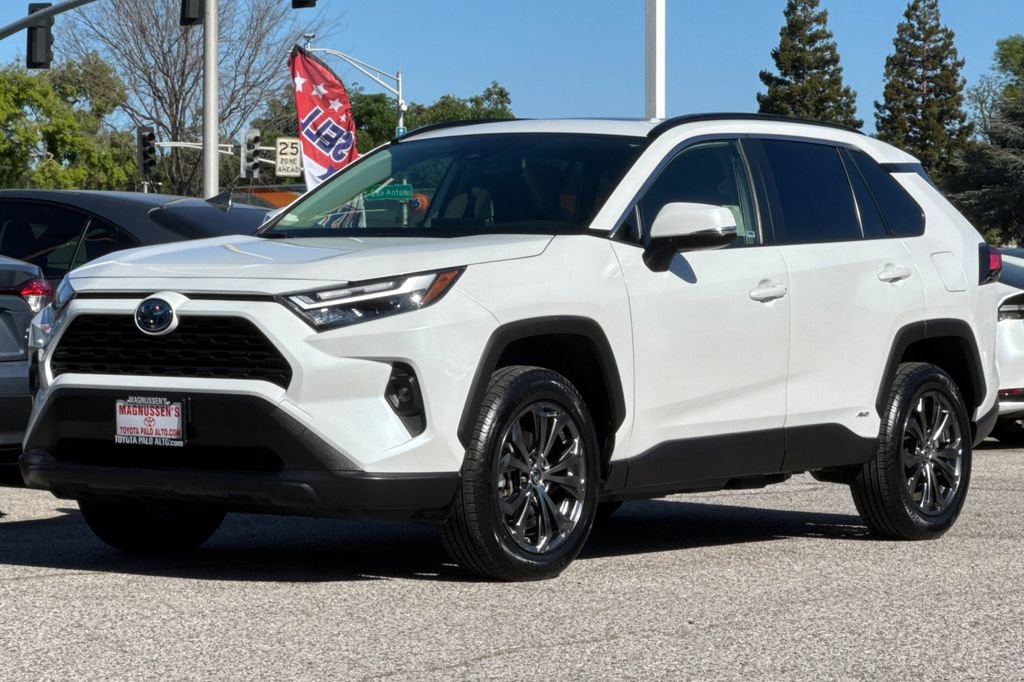 Certified 2023 Toyota RAV4 XLE Premium image 6
