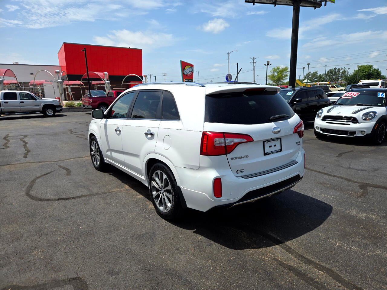 Used 2015 Kia Sorento SX image 4