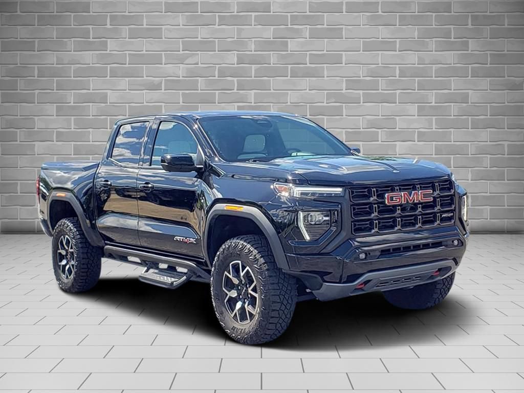Used 2023 GMC Canyon AT4X AWD/4WD image 3