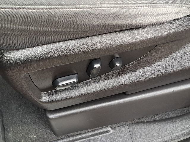 Used 2018 Chevrolet Silverado 1500 LT w/ All Star Edition image 21