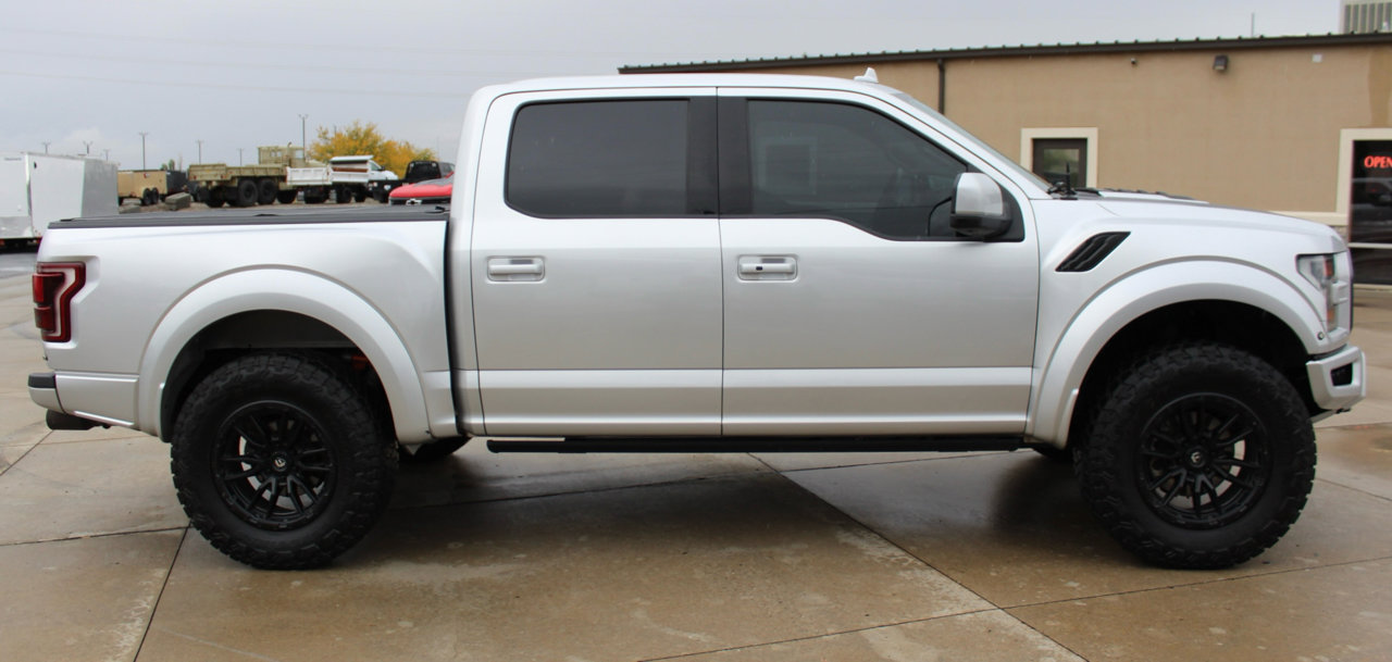 Used 2019 Ford F150 Raptor w/ Equipment Group 802A Luxury image 16