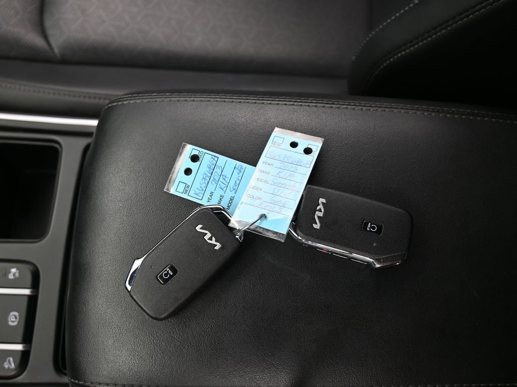 Used 2023 Kia Sorento X-Line EX image 20