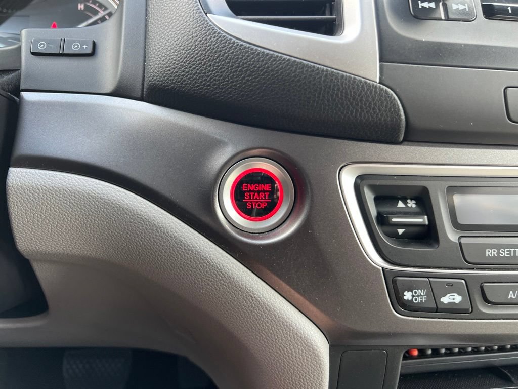 Used 2016 Honda Pilot LX image 15