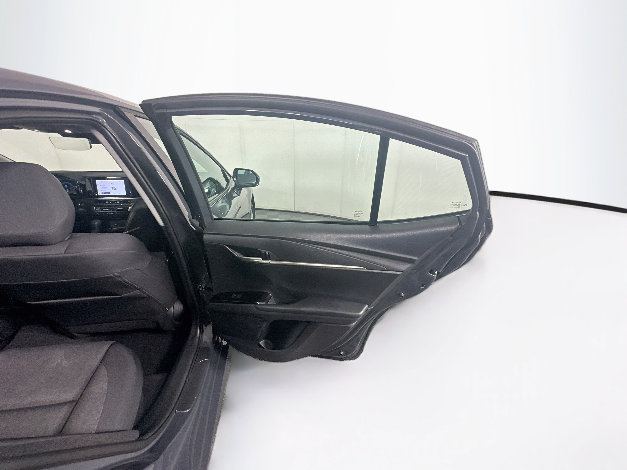 Used 2026 Toyota Camry LE FWD image 28