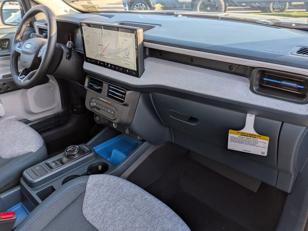 New 2026 Ford Maverick XLT w/ XLT Luxury Package FWD image 8