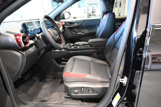New 2027 Chevrolet Equinox RS w/ LPO, Floor Liner Package FWD image 9