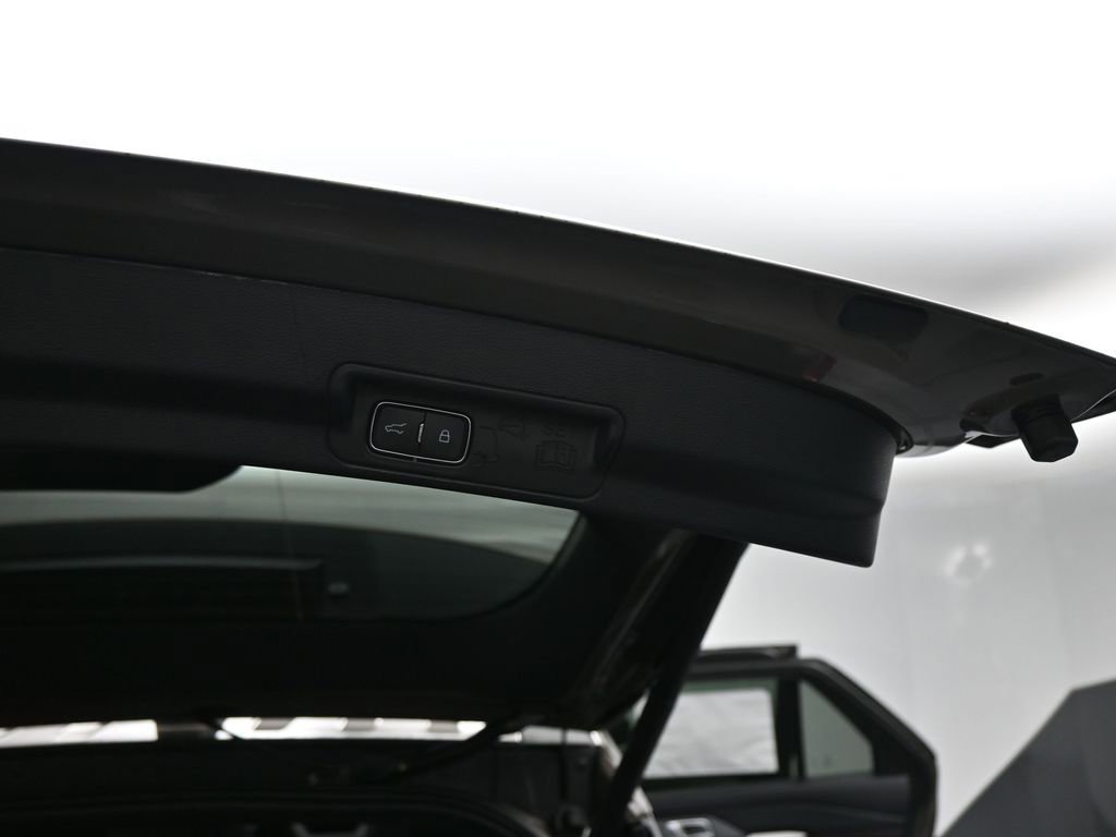 Used 2026 Ford Explorer ST-Line w/ ST-Line Street Pack RWD image 28