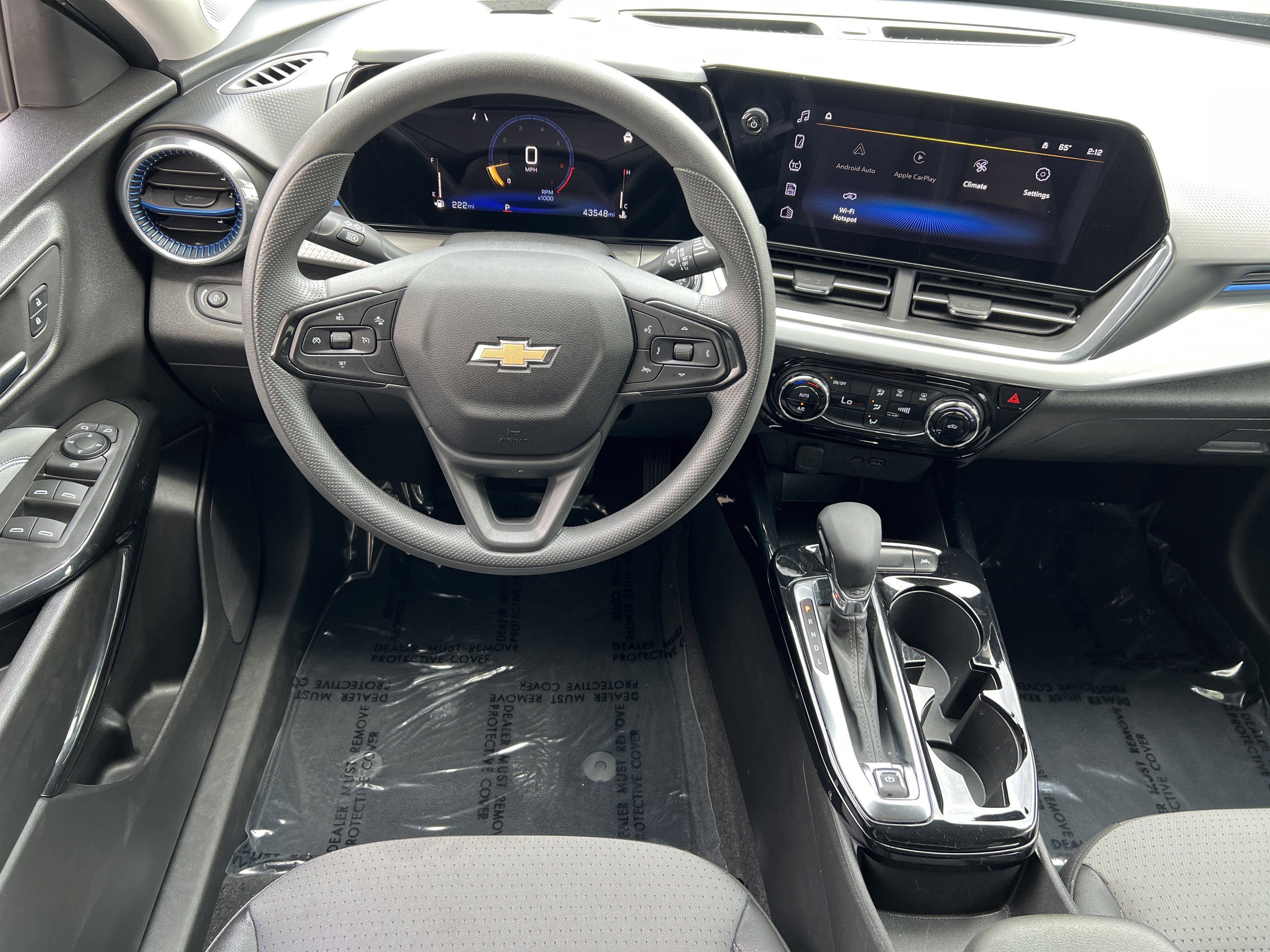 Used 2025 Chevrolet Trax LT FWD image 30
