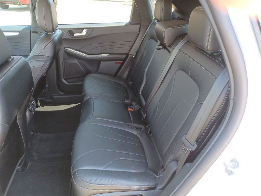 New 2025 Ford Escape Platinum w/ Premium Technology Package FWD image 18