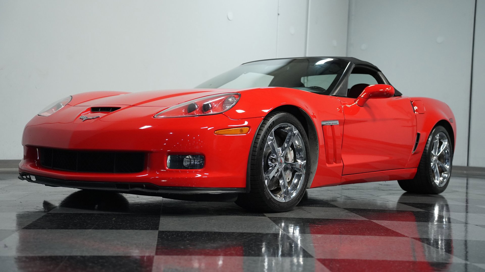 Used 2010 Chevrolet Corvette Grand Sport w/ Preferred Equipment Group image 19