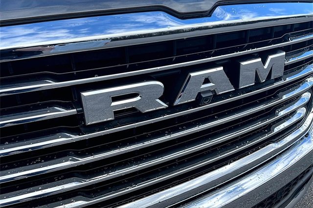 Used 2025 RAM 1500 Laramie image 29
