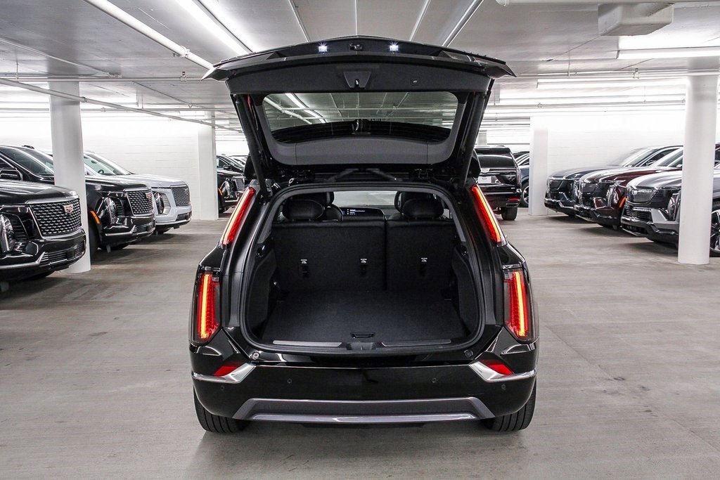 Certified 2025 Cadillac Optiq Luxury 1 image 23