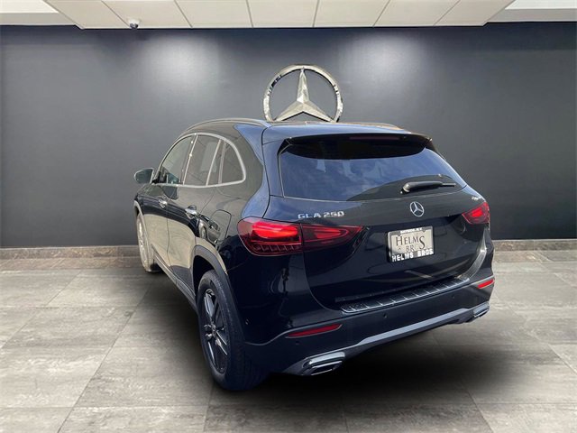 Used 2025 Mercedes-Benz GLA 250 4MATIC image 6