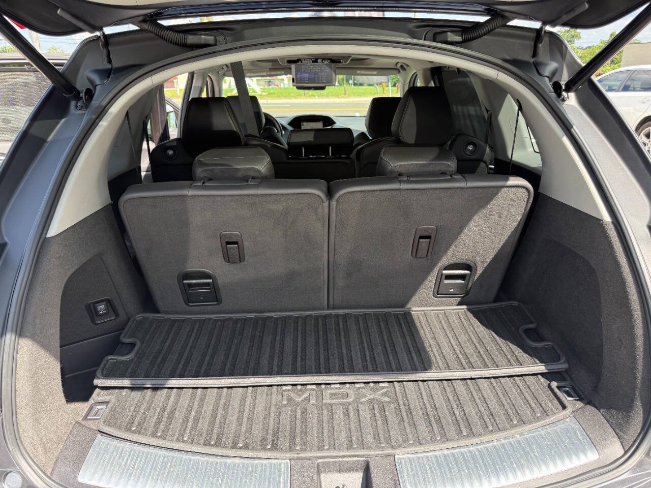 Used 2017 Acura MDX w/ Tech & Entertainment Packag AWD/4WD image 13