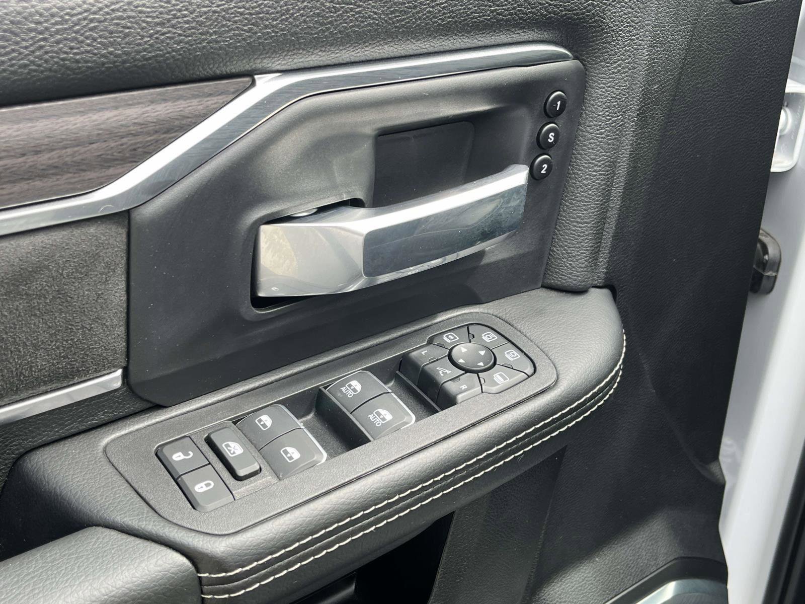 Used 2025 RAM 2500 Laramie image 7