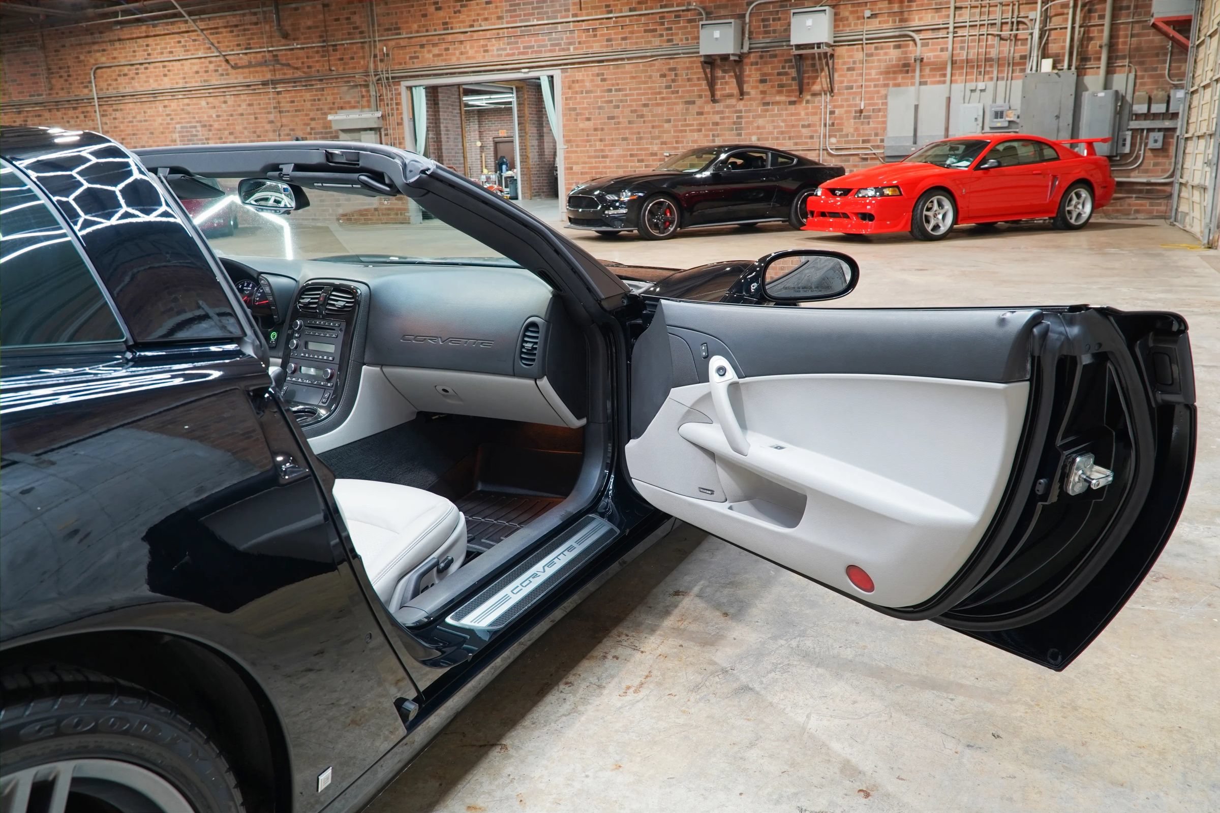 Used 2009 Chevrolet Corvette Coupe w/ Preferred Equipment Group RWD image 49