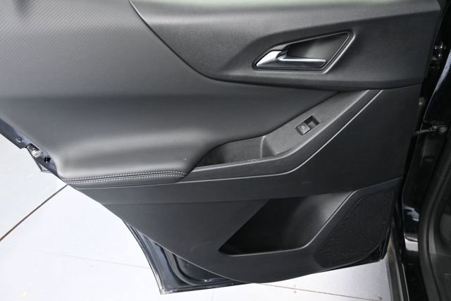 Used 2025 Chevrolet Equinox LT FWD image 31
