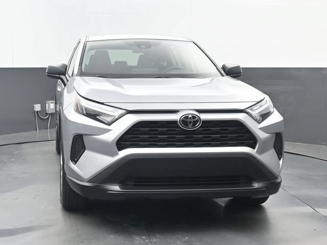 Used 2023 Toyota RAV4 LE FWD image 18