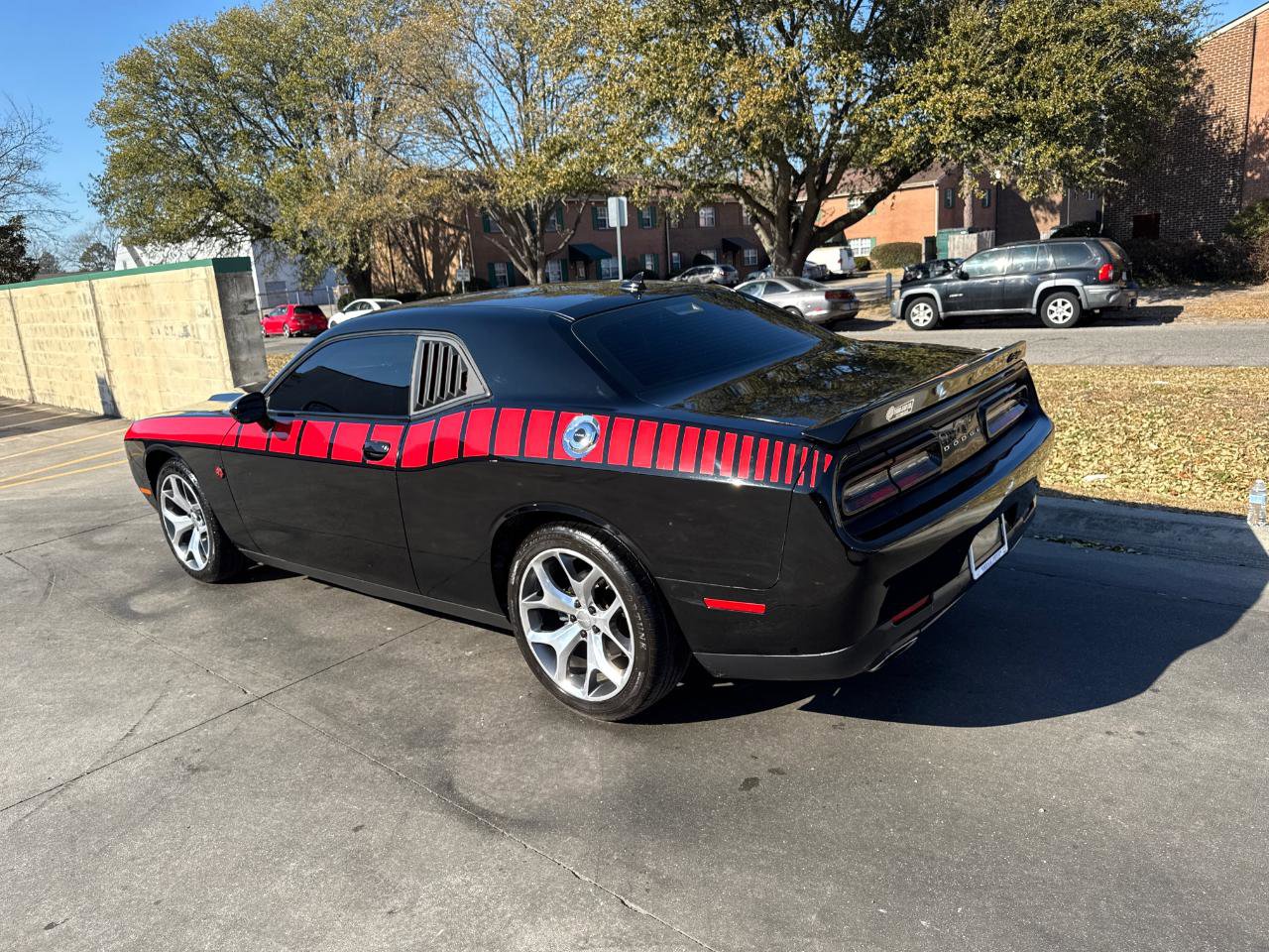 Used 2015 Dodge Challenger SXT Plus w/ Driver Convenience Group RWD image 8