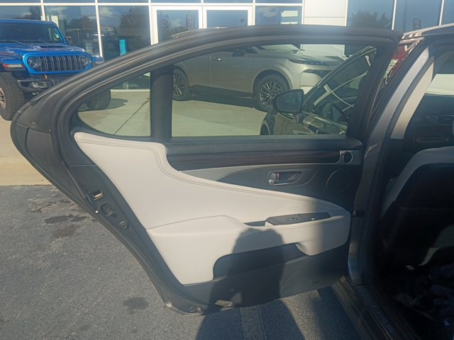 Used 2014 Lexus LS 460 L RWD image 20