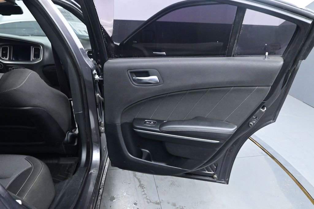 Used 2017 Dodge Charger SXT AWD/4WD image 16