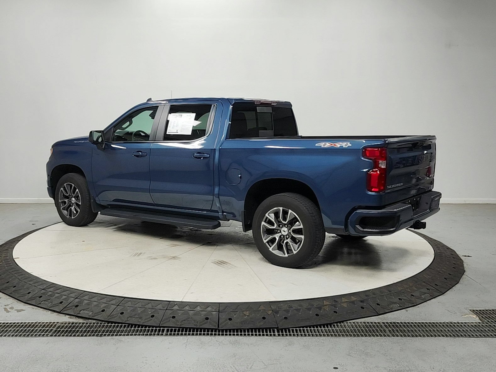 Used 2024 Chevrolet Silverado 1500 RST w/ All Star Edition Plus AWD/4WD image 6